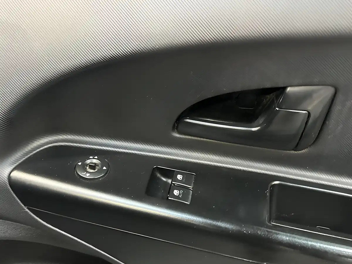 Used 2011 Kia Ceed 2 Sports Wagon Grey - Interior and Exterior details 13
