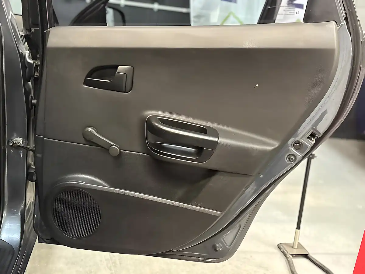 Used 2011 Kia Ceed 2 Sports Wagon Grey - Interior and Exterior details 15