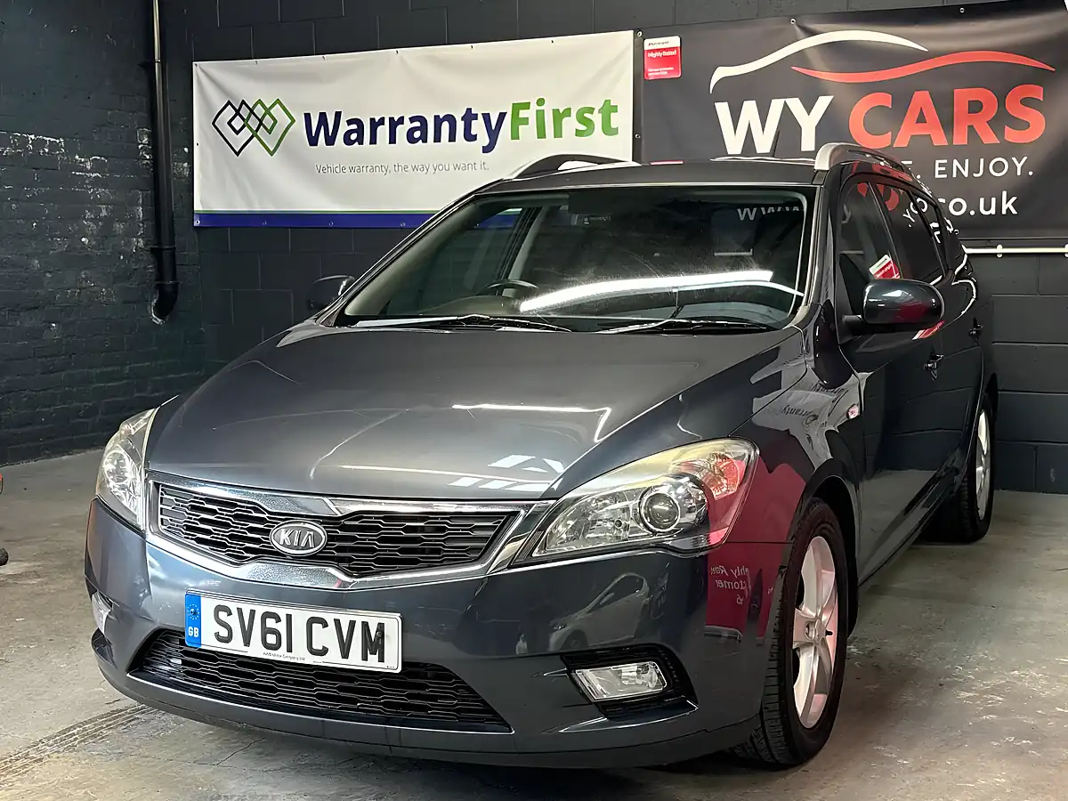 Used 2011 Kia Ceed 2 Sports Wagon Grey - Interior and Exterior details 3