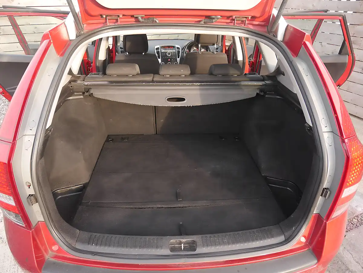 Used 2011 Kia Ceed Ecodynamics 2 Sports Wagon Infra Red - Interior and Exterior details 12