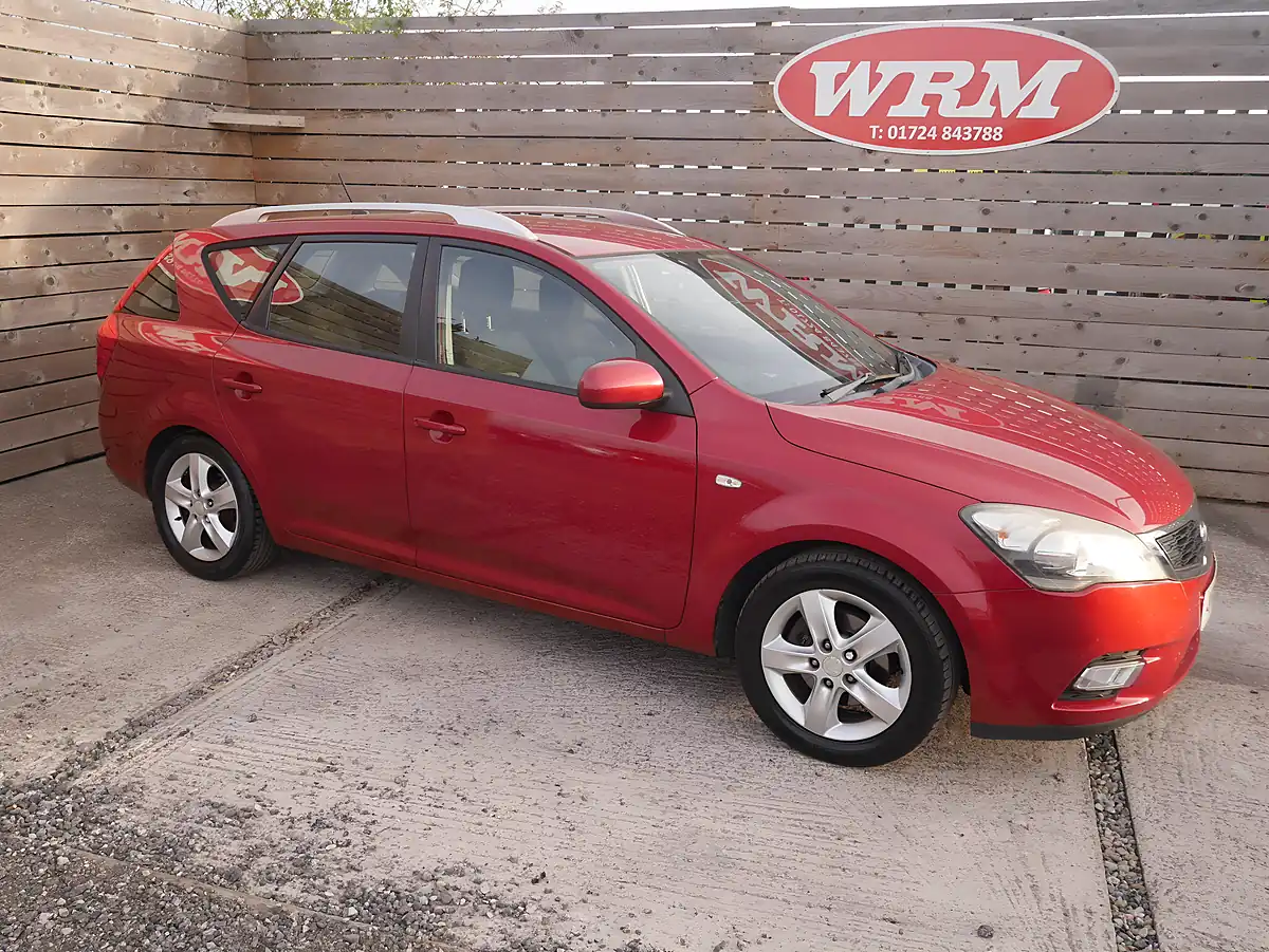 Used 2011 Kia Ceed Ecodynamics 2 Sports Wagon Infra Red - Interior and Exterior details 3