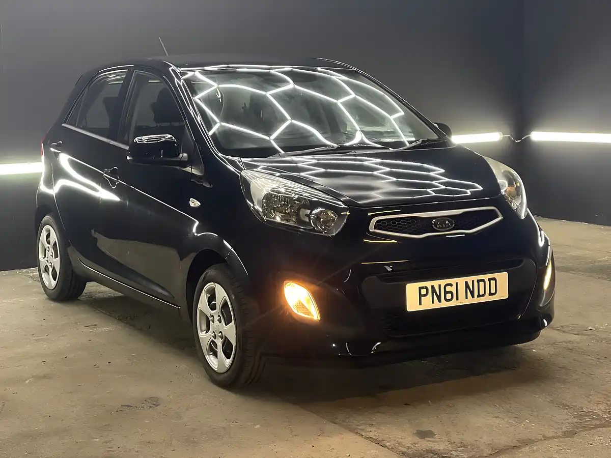 Used 2011 Kia Picanto 1 Black - Front View