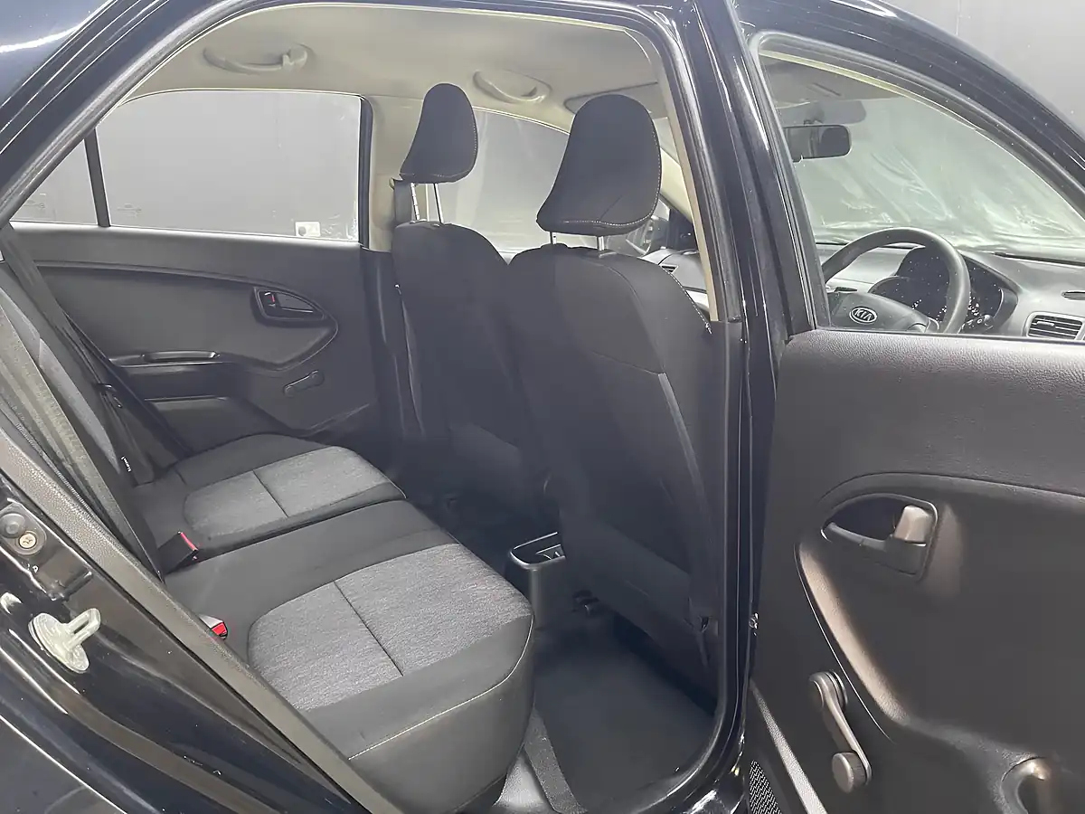 Used 2011 Kia Picanto 1 Black - Interior and Exterior details 13