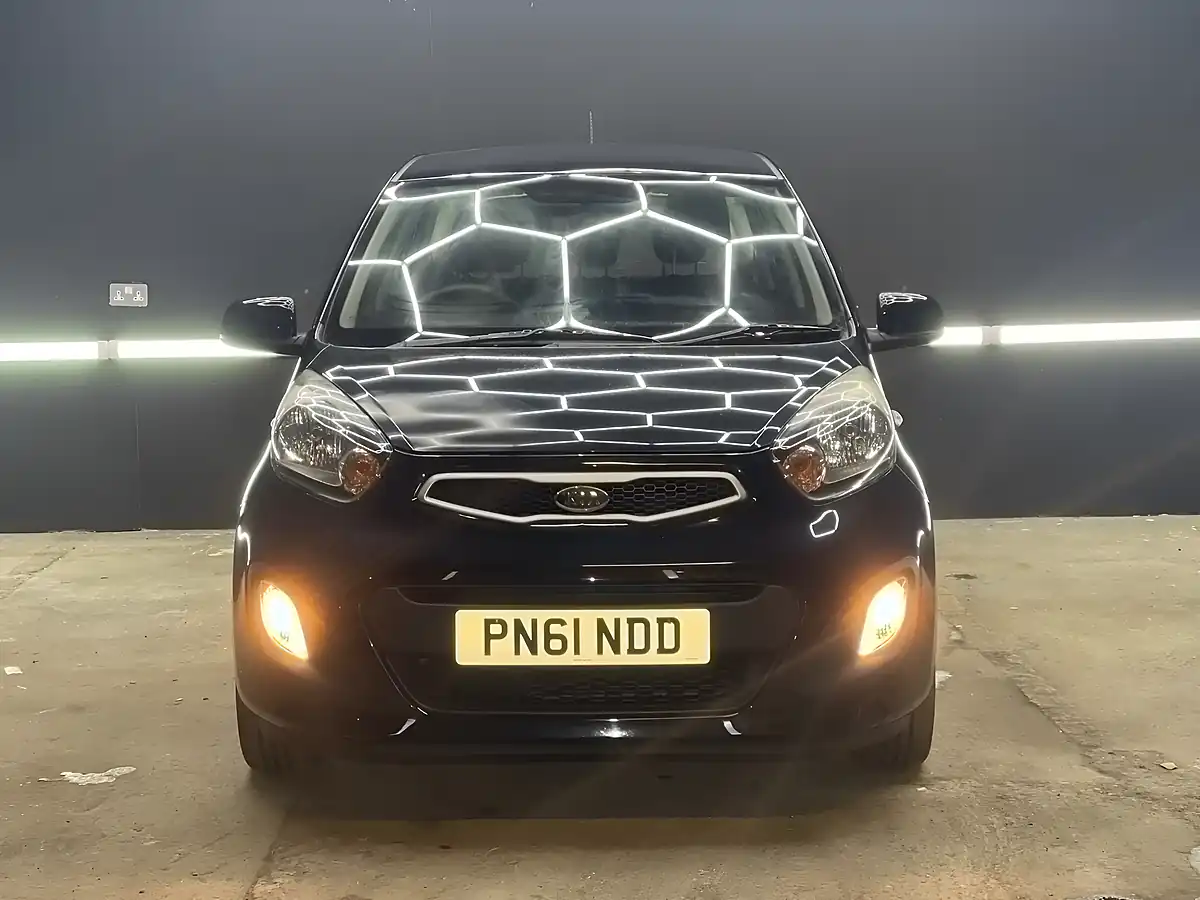 Used 2011 Kia Picanto 1 Black - Interior and Exterior details 2