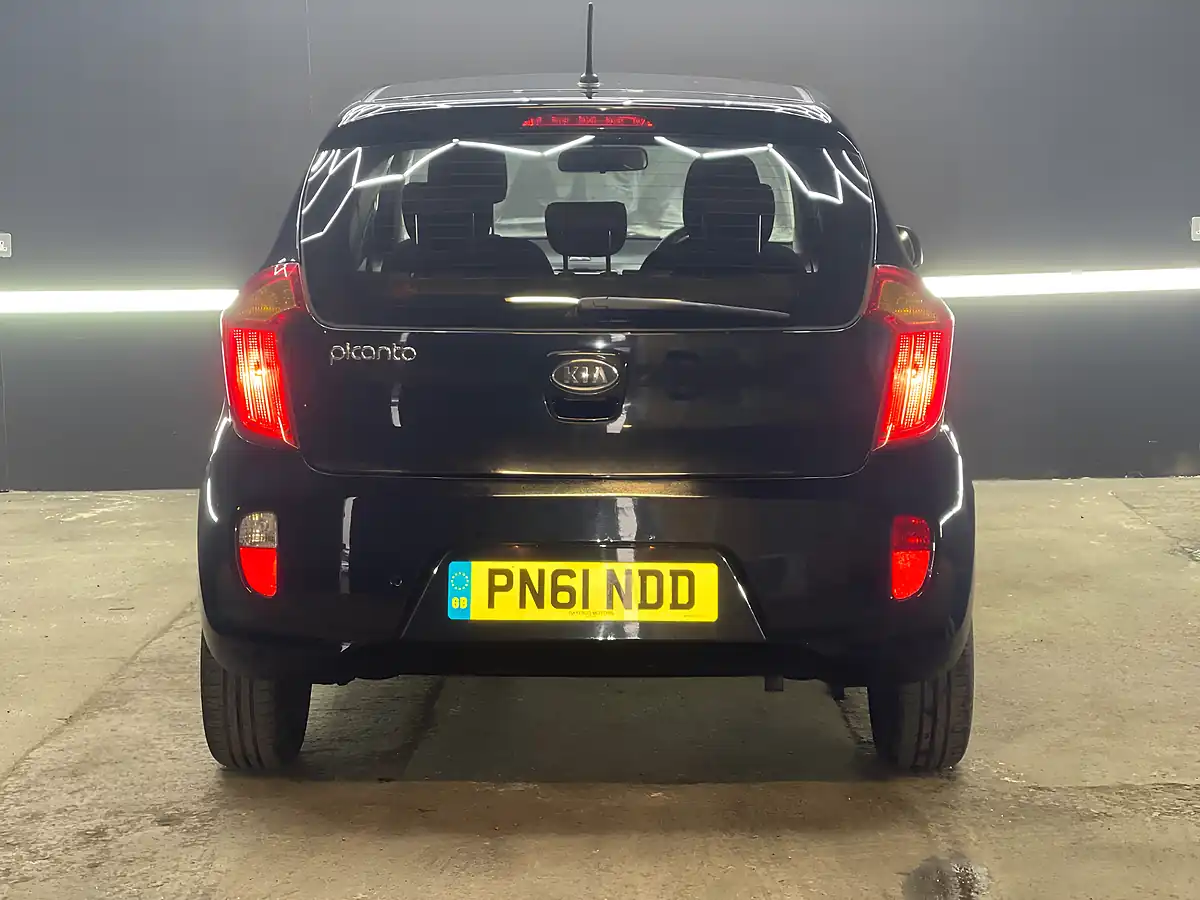Used 2011 Kia Picanto 1 Black - Interior and Exterior details 3