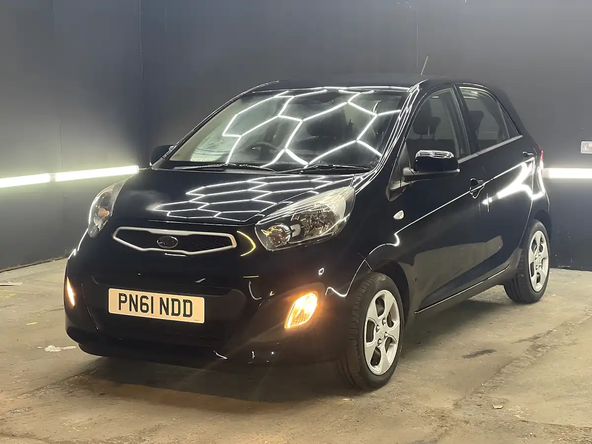 Used 2011 Kia Picanto 1 Black - Interior and Exterior details 5
