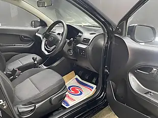 Used 2011 Kia Picanto 1 Black - Interior and Exterior details 7