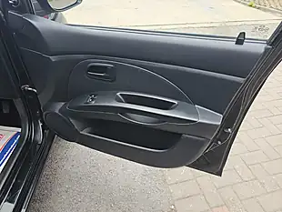 Used 2011 Kia Picanto Domino Black - Interior and Exterior details 10