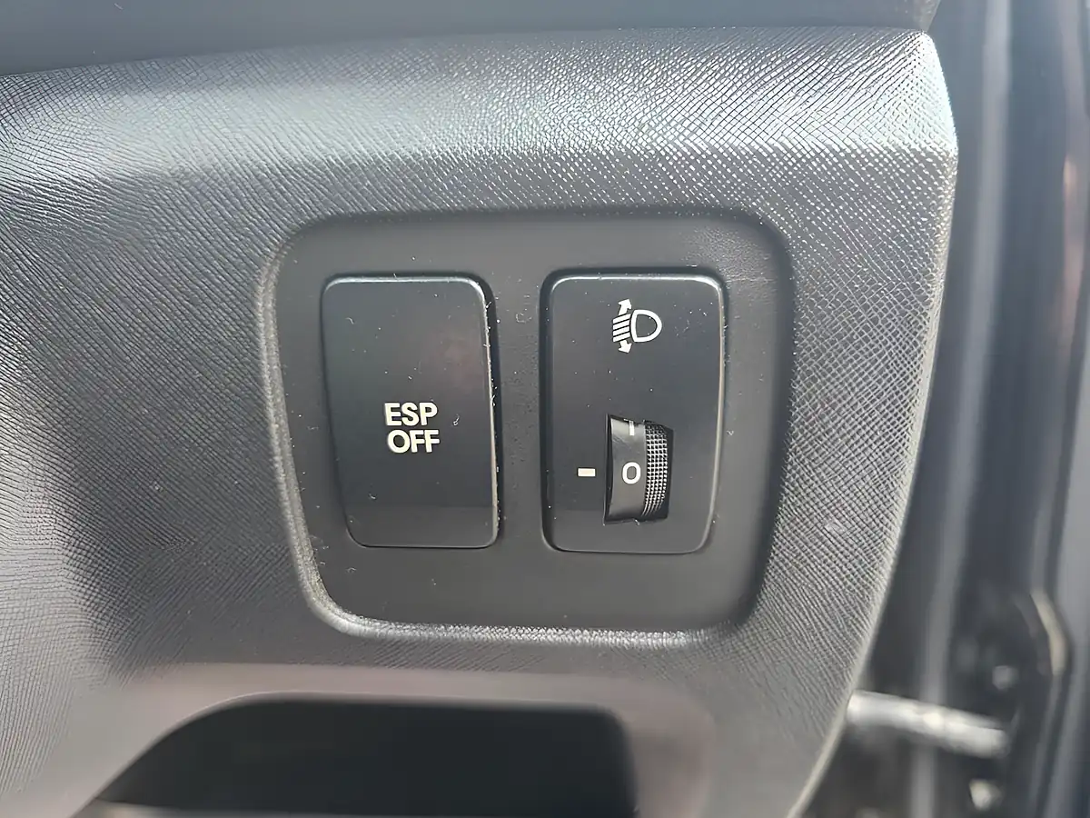 Used 2011 Kia Picanto Domino Black - Interior and Exterior details 15
