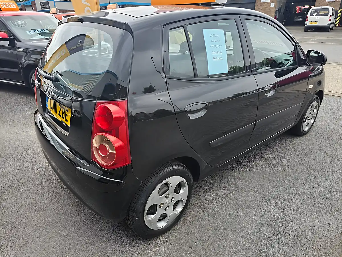 Used 2011 Kia Picanto Domino Black - Interior and Exterior details 4