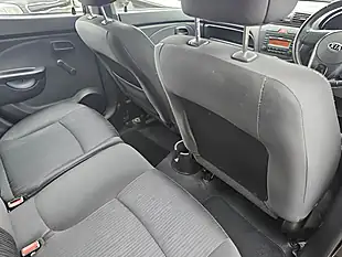 Used 2011 Kia Picanto Domino Black - Interior and Exterior details 8