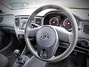 Used 2011 Kia Rio 2 Metallic Silver - Interior and Exterior details 12