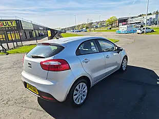 Used 2011 Kia Rio Silver - Interior and Exterior details 12