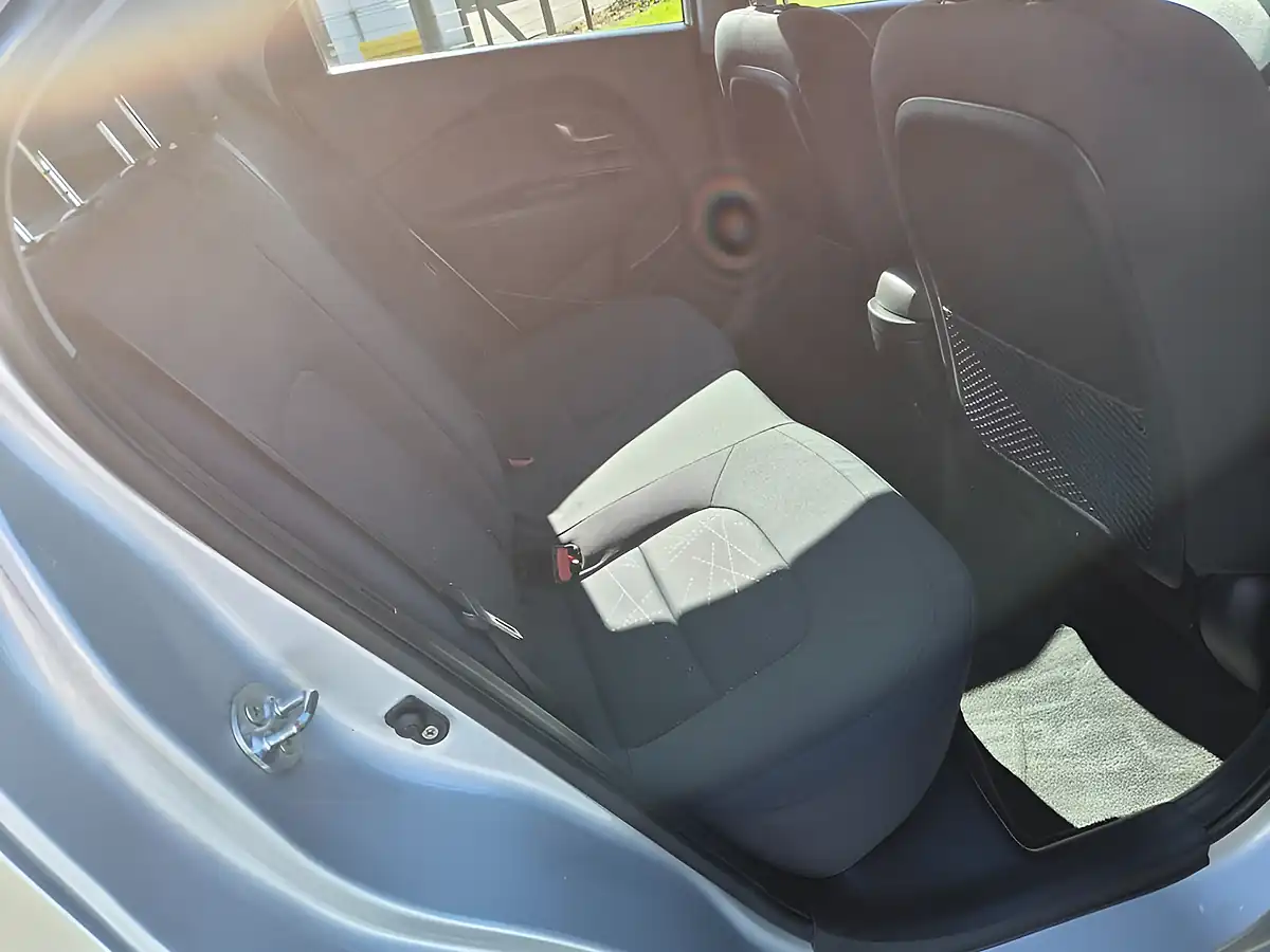 Used 2011 Kia Rio Silver - Interior and Exterior details 14