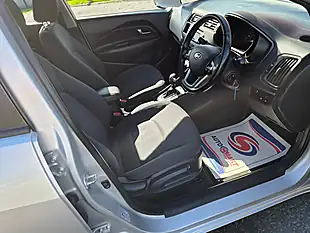 Used 2011 Kia Rio Silver - Interior and Exterior details 15