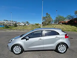 Used 2011 Kia Rio Silver - Interior and Exterior details 2