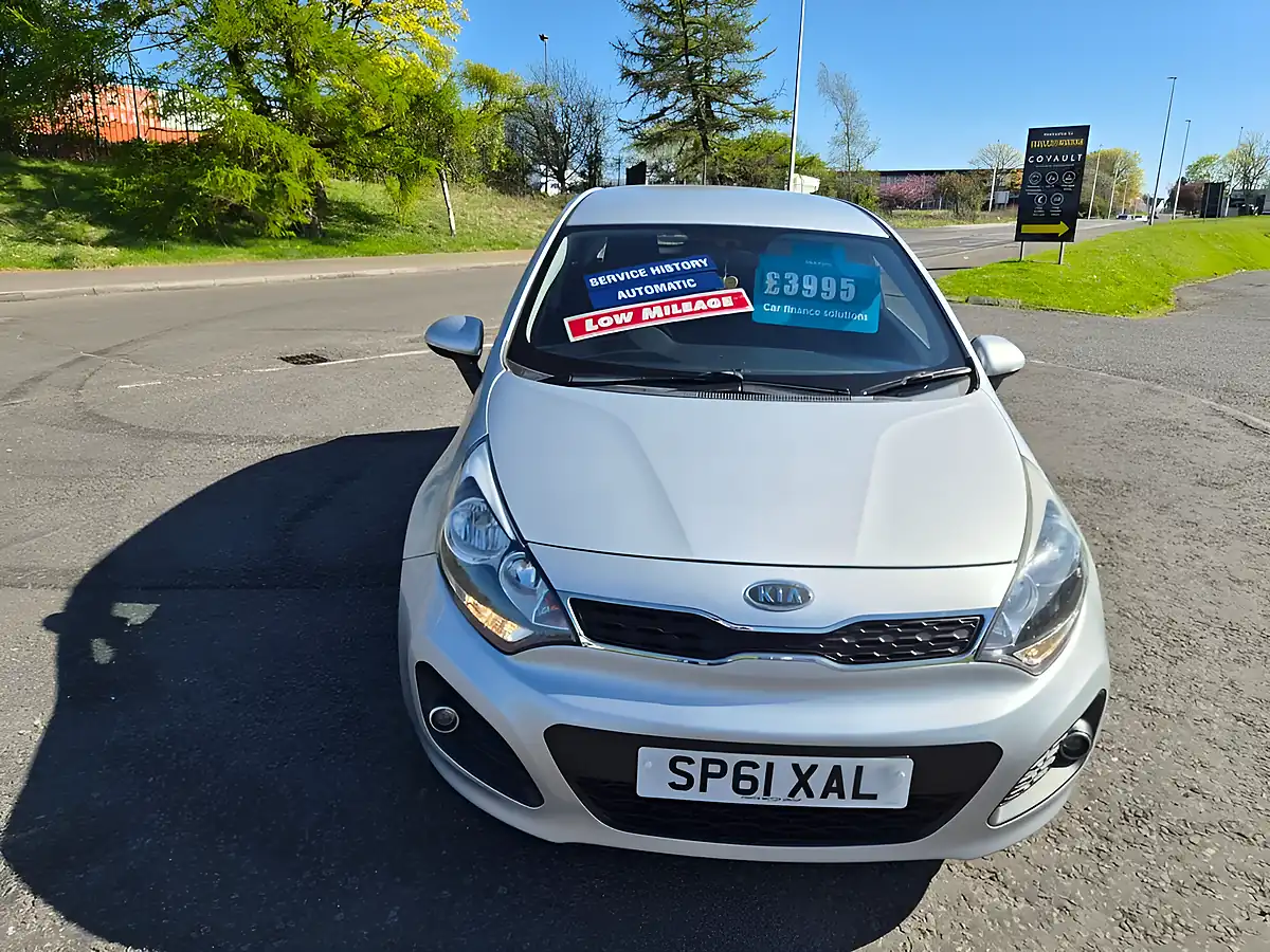Used 2011 Kia Rio Silver - Interior and Exterior details 6