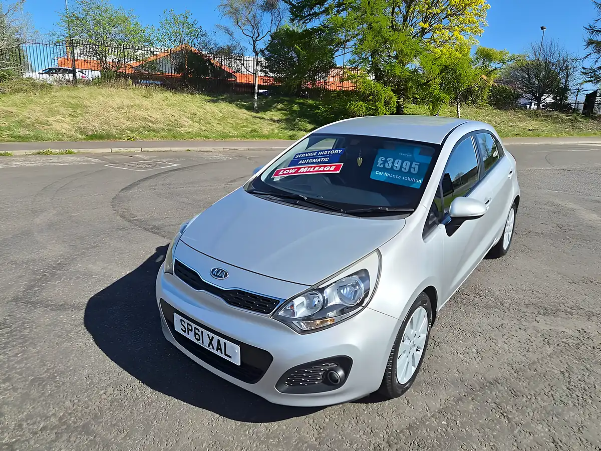 Used 2011 Kia Rio Silver - Interior and Exterior details 7