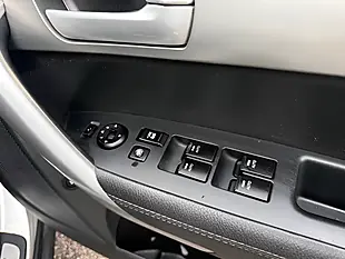 Used 2011 Kia Sorento Kx-3 Silver - Interior and Exterior details 12