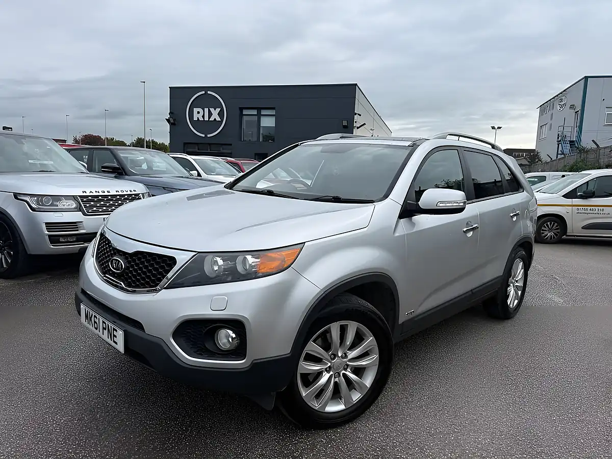 Used 2011 Kia Sorento Kx-3 Silver - Interior and Exterior details 2