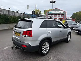 Used 2011 Kia Sorento Kx-3 Silver - Interior and Exterior details 8