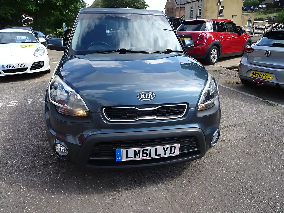 Used 2011 Kia Soul 2 Blue - Interior and Exterior details 10
