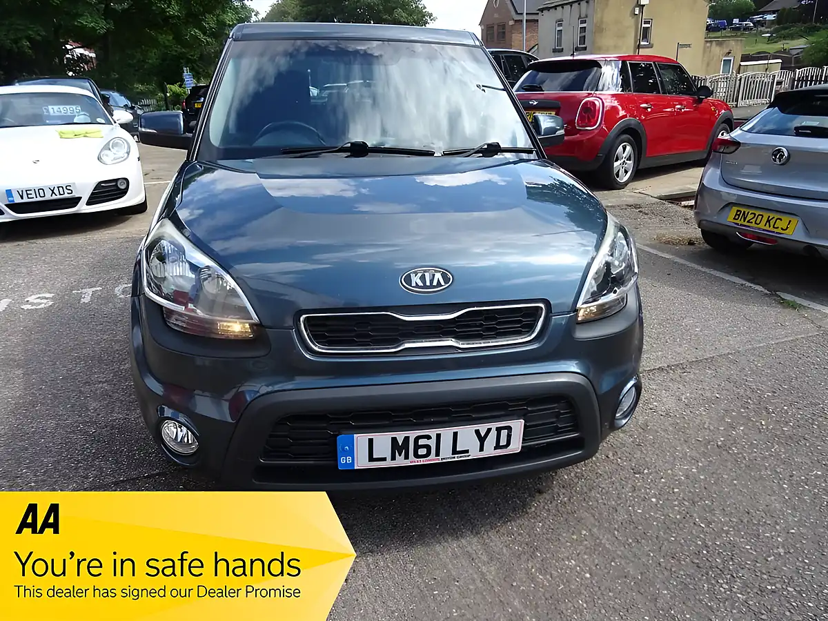 Used 2011 Kia Soul 2 Blue - Interior and Exterior details 2