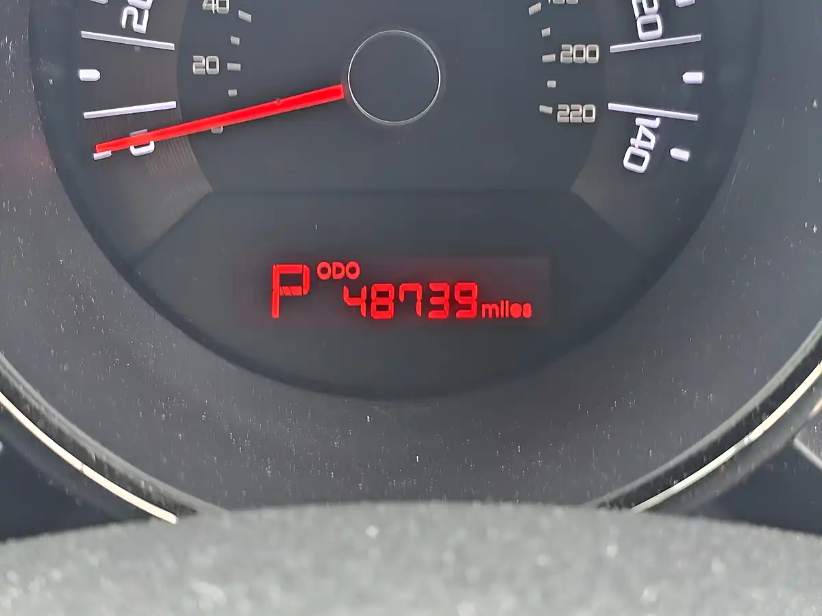 Used 2011 Kia Soul 2 Moonlight Blue - Interior and Exterior details 10
