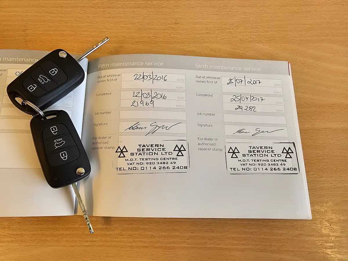 Used 2011 Kia Soul 2 Moonlight Blue - Interior and Exterior details 11
