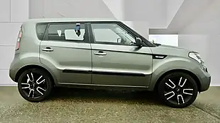 Used 2011 Kia Soul Tempest Silver - Interior and Exterior details 9