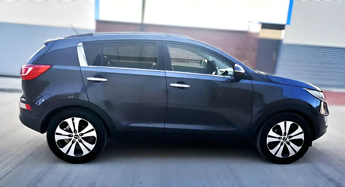 Used 2011 Kia Sportage 3 Silver - Interior and Exterior details 10
