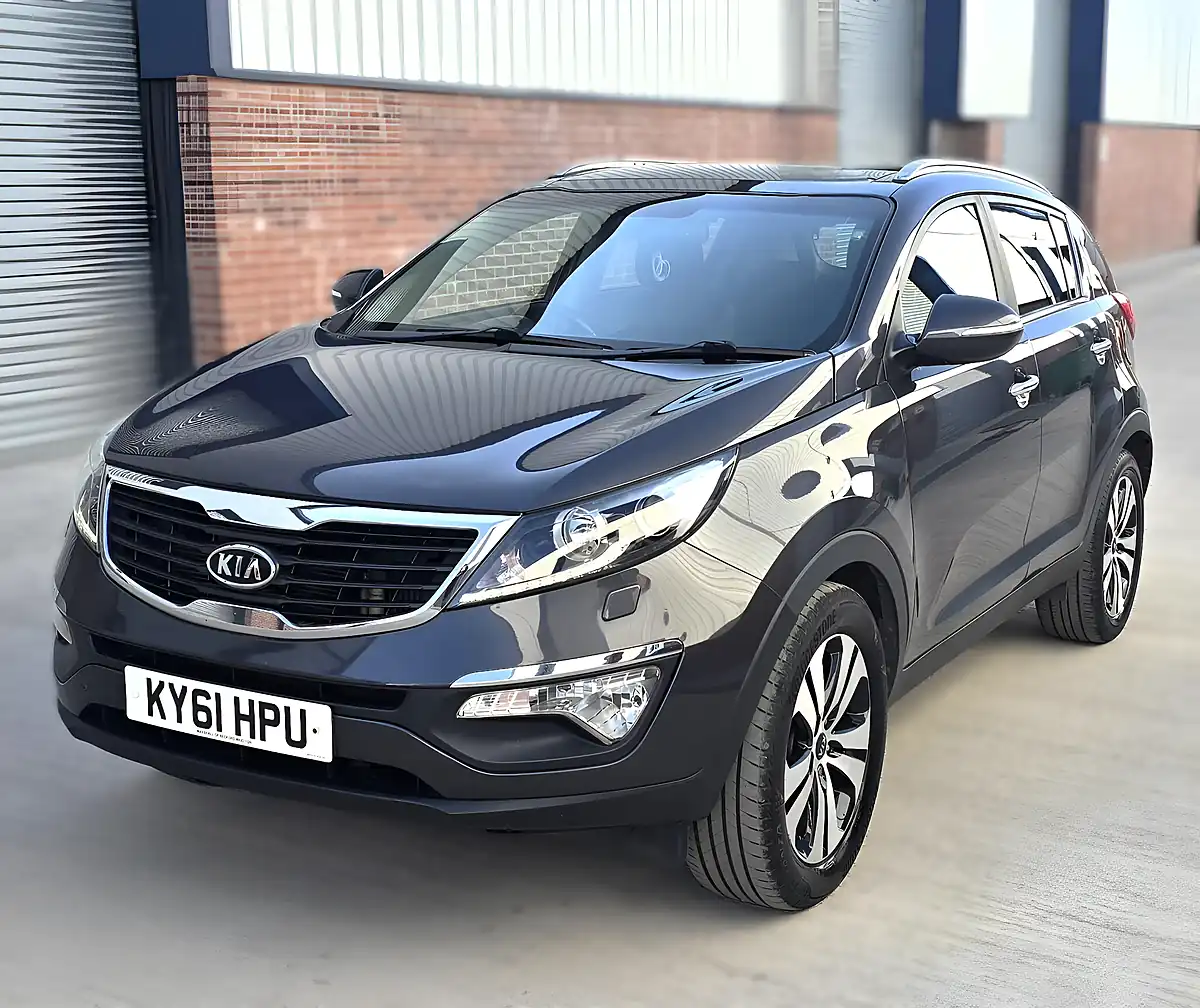 Used 2011 Kia Sportage 3 Silver - Interior and Exterior details 5