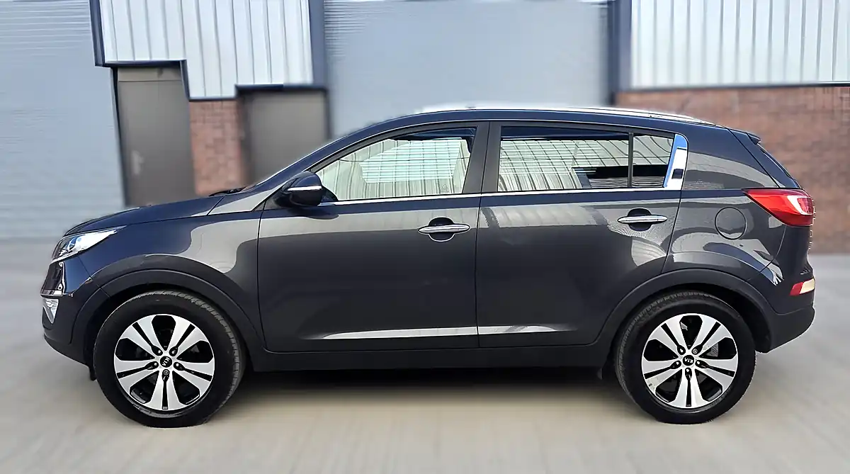 Used 2011 Kia Sportage 3 Silver - Interior and Exterior details 7
