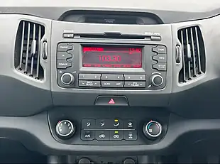 Used 2011 Kia Sportage Ecodynamics 1 White - Interior and Exterior details 10