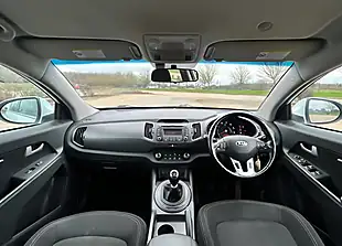 Used 2011 Kia Sportage Ecodynamics 1 White - Interior and Exterior details 3