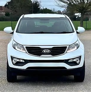 Used 2011 Kia Sportage Ecodynamics 1 White - Interior and Exterior details 4