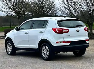 Used 2011 Kia Sportage Ecodynamics 1 White - Interior and Exterior details 5
