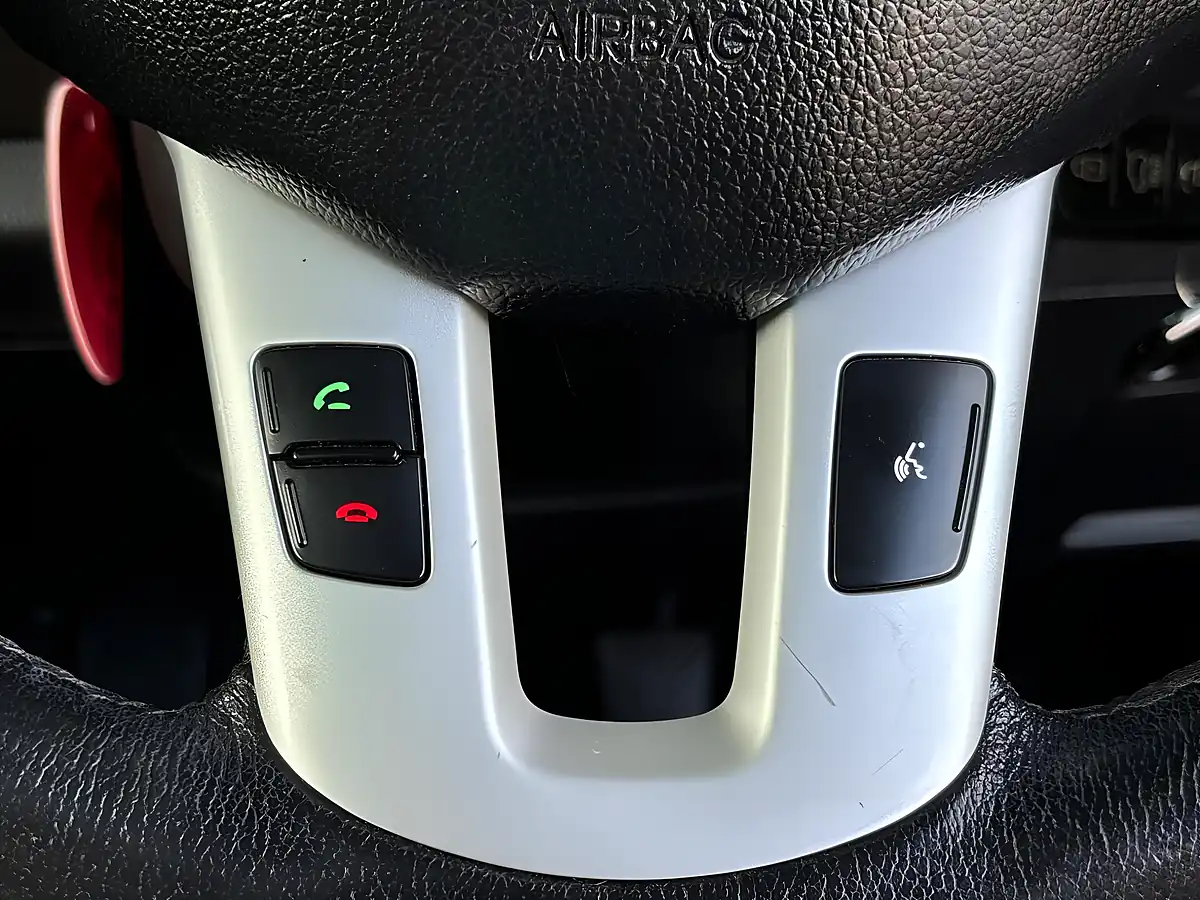 Used 2011 Kia Sportage Ecodynamics 3 Orange - Interior and Exterior details 12