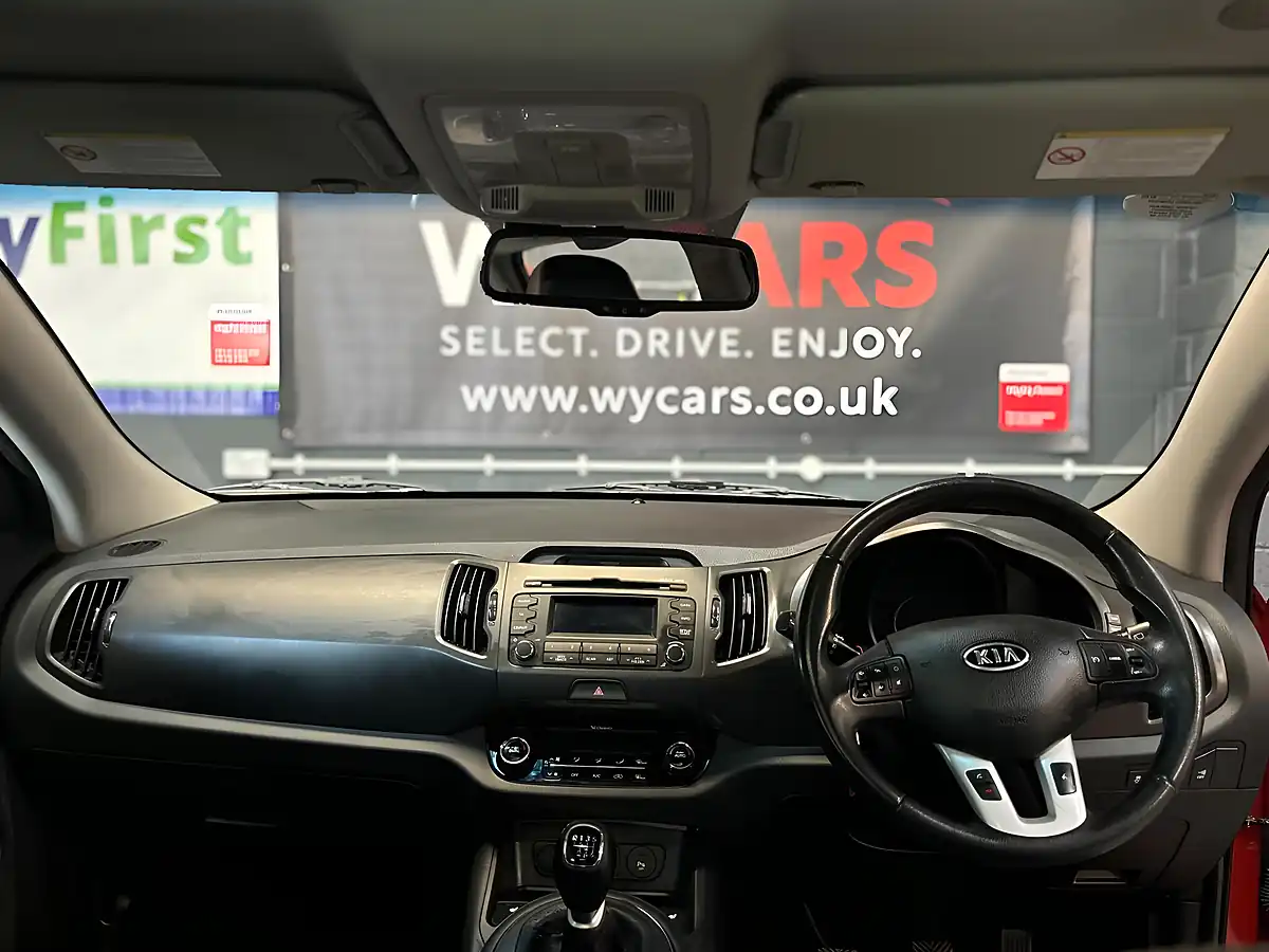 Used 2011 Kia Sportage Ecodynamics 3 Orange - Interior and Exterior details 15