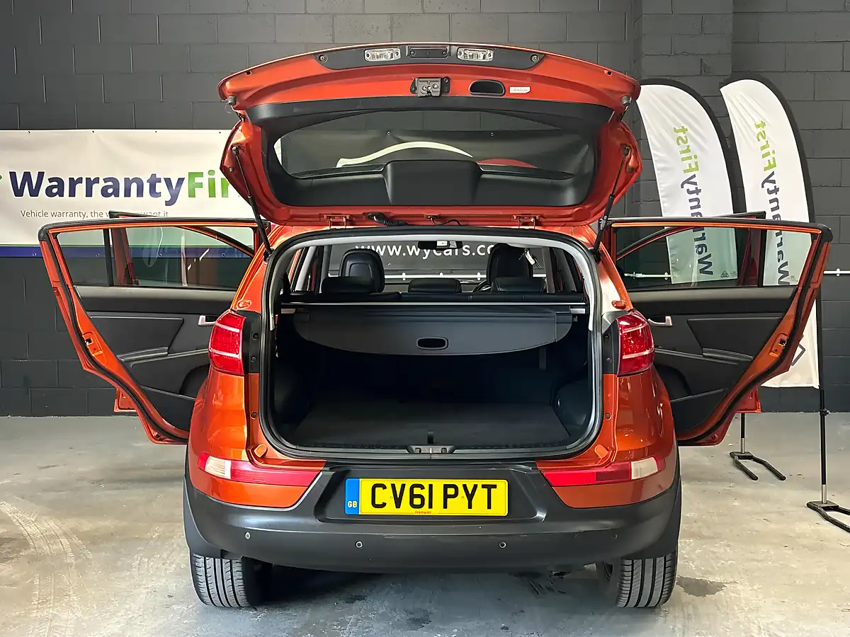 Used 2011 Kia Sportage Ecodynamics 3 Orange - Interior and Exterior details 17