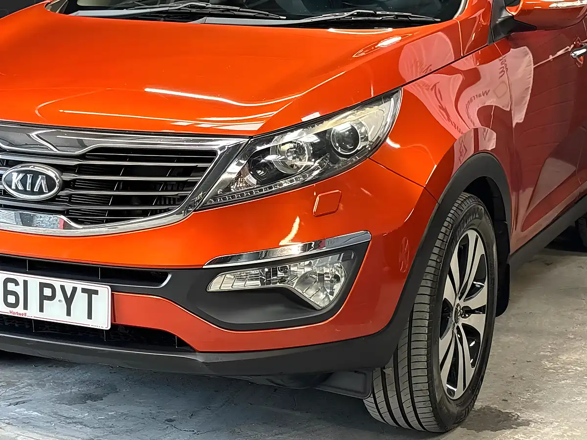 Used 2011 Kia Sportage Ecodynamics 3 Orange - Interior and Exterior details 18