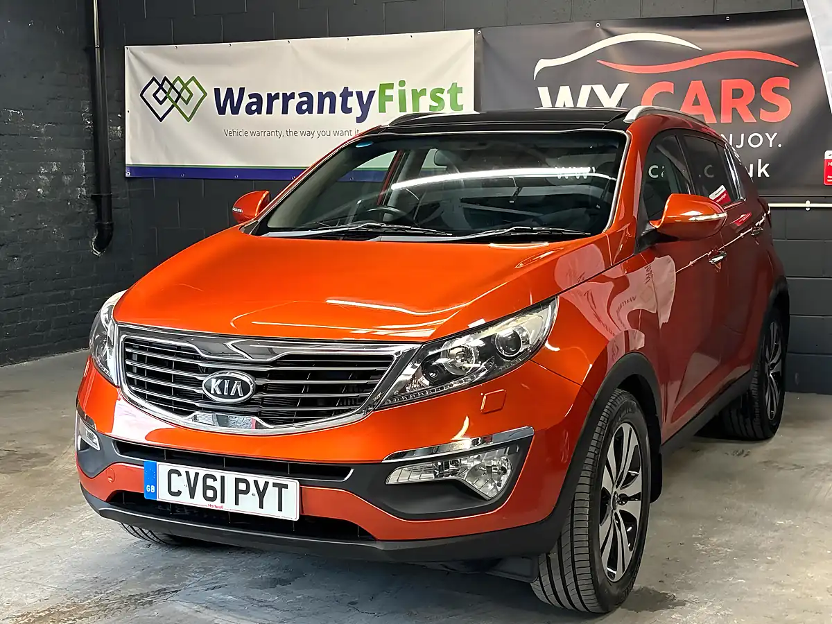 Used 2011 Kia Sportage Ecodynamics 3 Orange - Interior and Exterior details 2