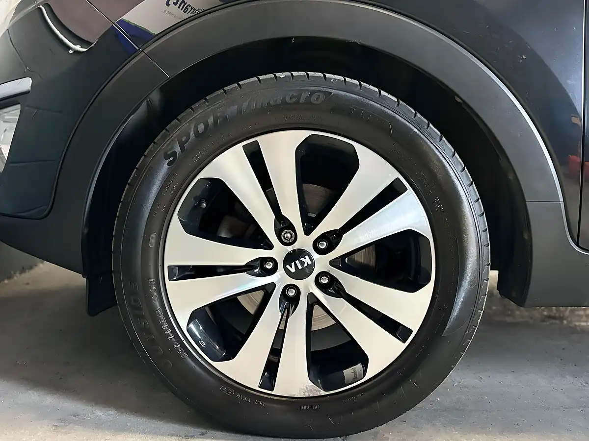 Used 2011 Kia Sportage First Edition Black - Interior and Exterior details 10