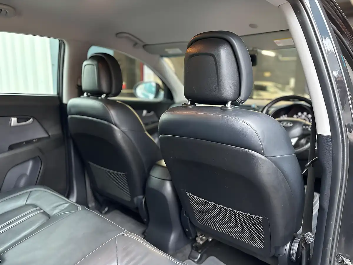 Used 2011 Kia Sportage First Edition Black - Interior and Exterior details 14