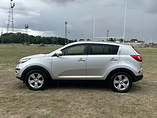 Used 2011 Kia Sportage KX-2 Silver - Interior and Exterior details 7