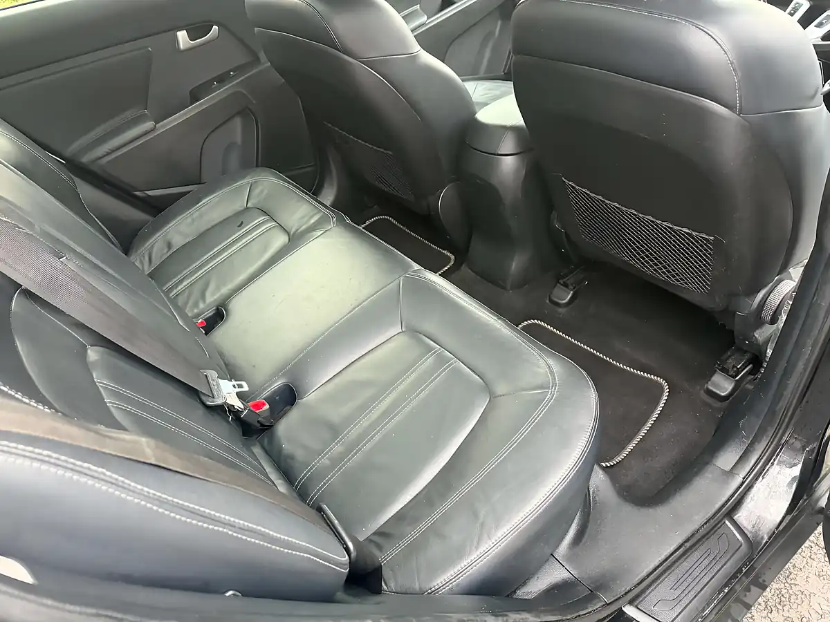 Used 2011 Kia Sportage KX-3 Black - Interior and Exterior details 11