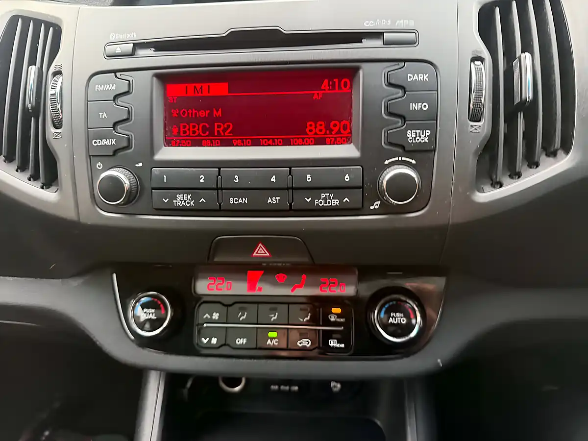 Used 2011 Kia Sportage KX-3 Black - Interior and Exterior details 20