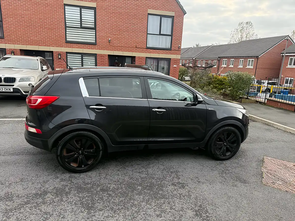 Used 2011 Kia Sportage KX-3 Black - Interior and Exterior details 4