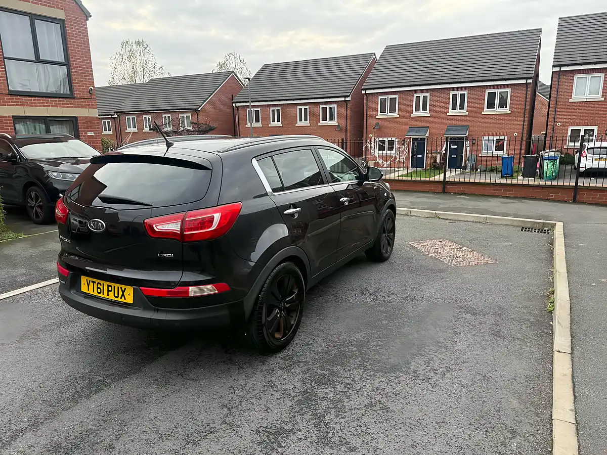 Used 2011 Kia Sportage KX-3 Black - Interior and Exterior details 5