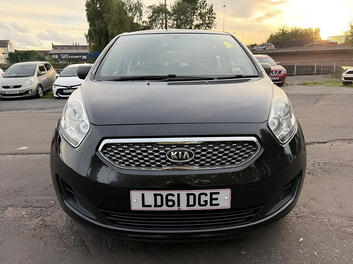 Used 2011 Kia Venga 1 Black - Interior and Exterior details 3